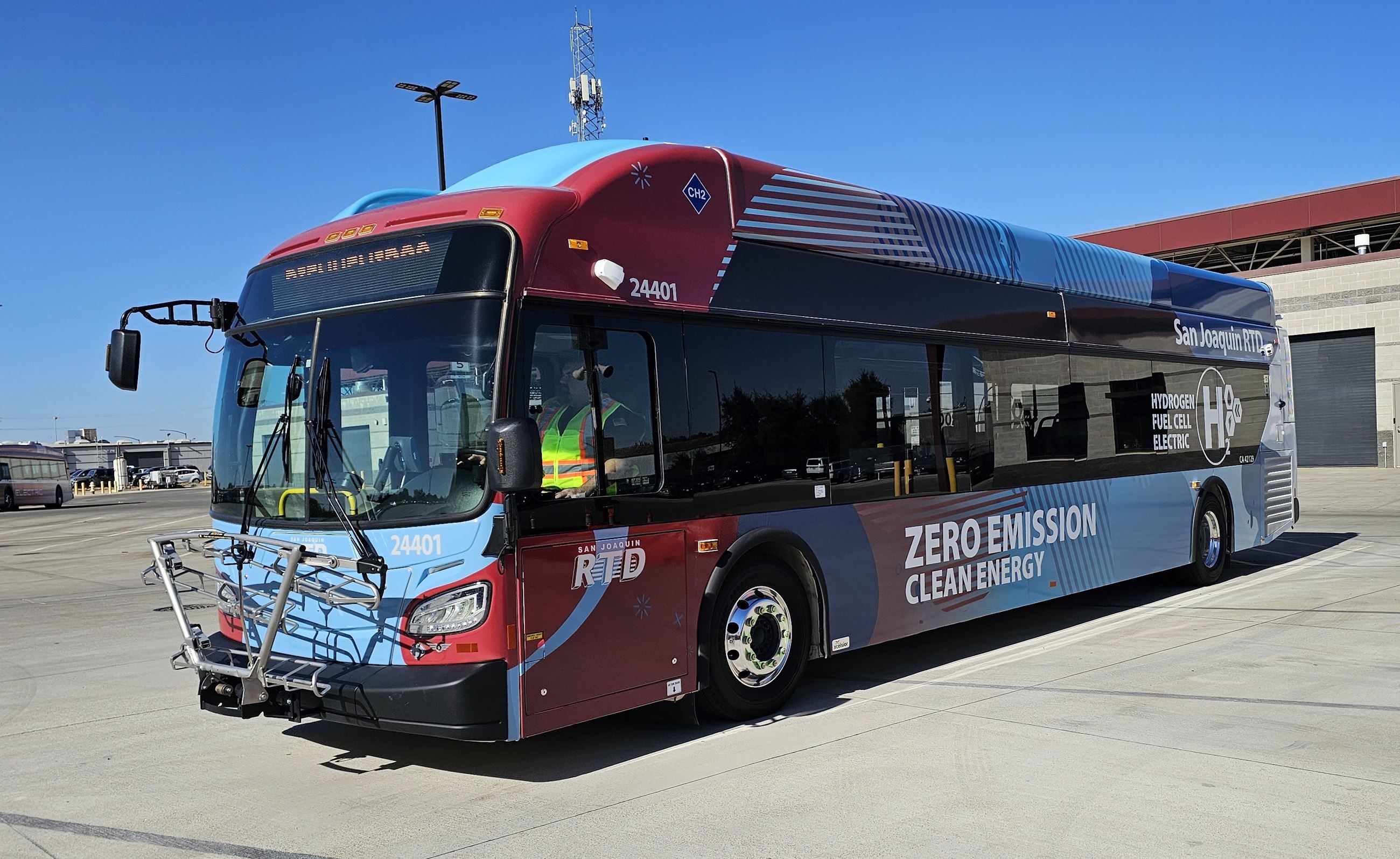 Hydrogen fuel cell bus